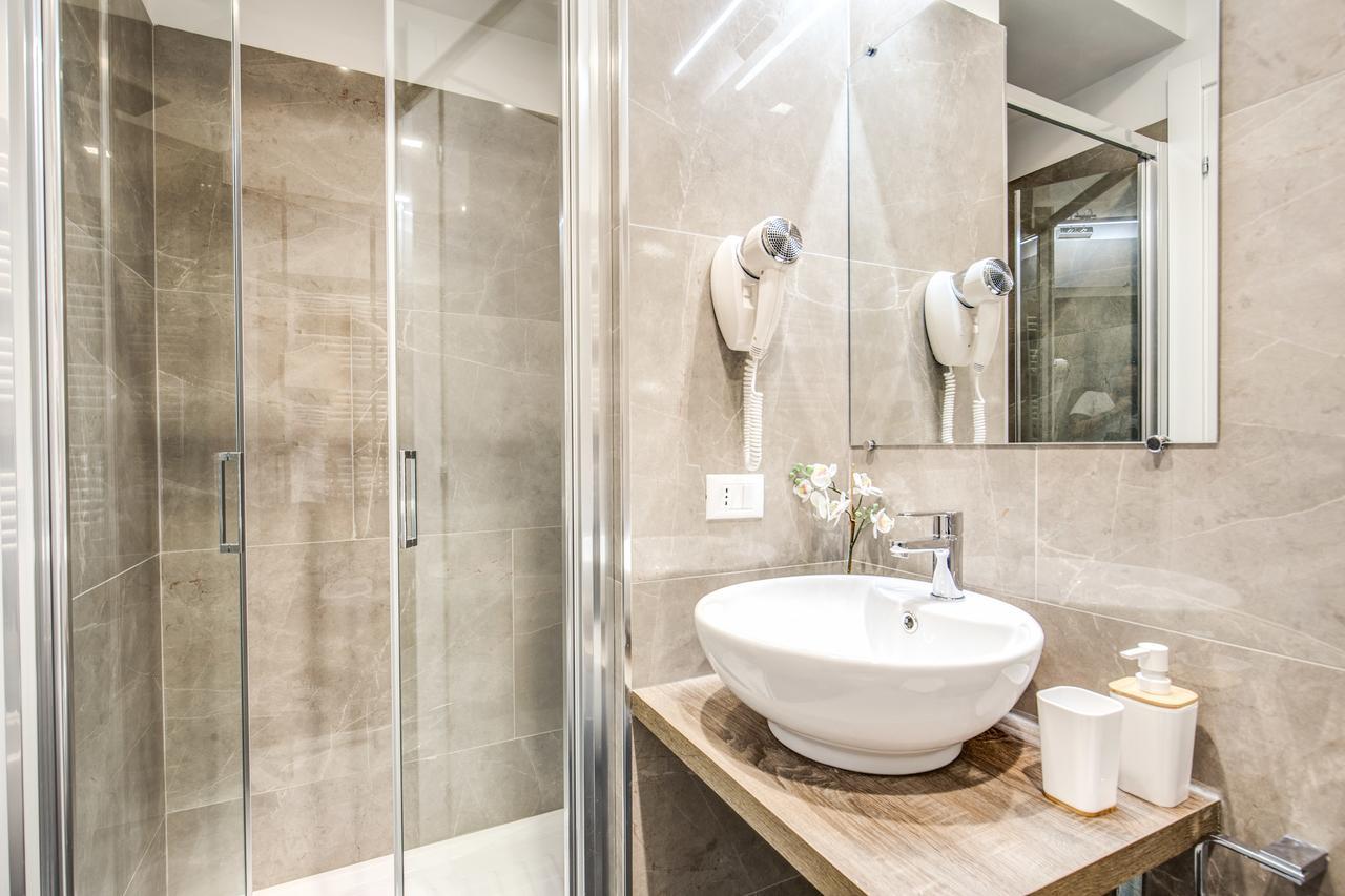 River Luxury Suites Рим Екстериор снимка