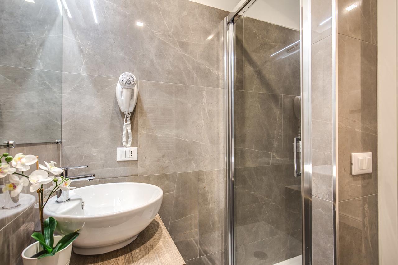 River Luxury Suites Рим Екстериор снимка