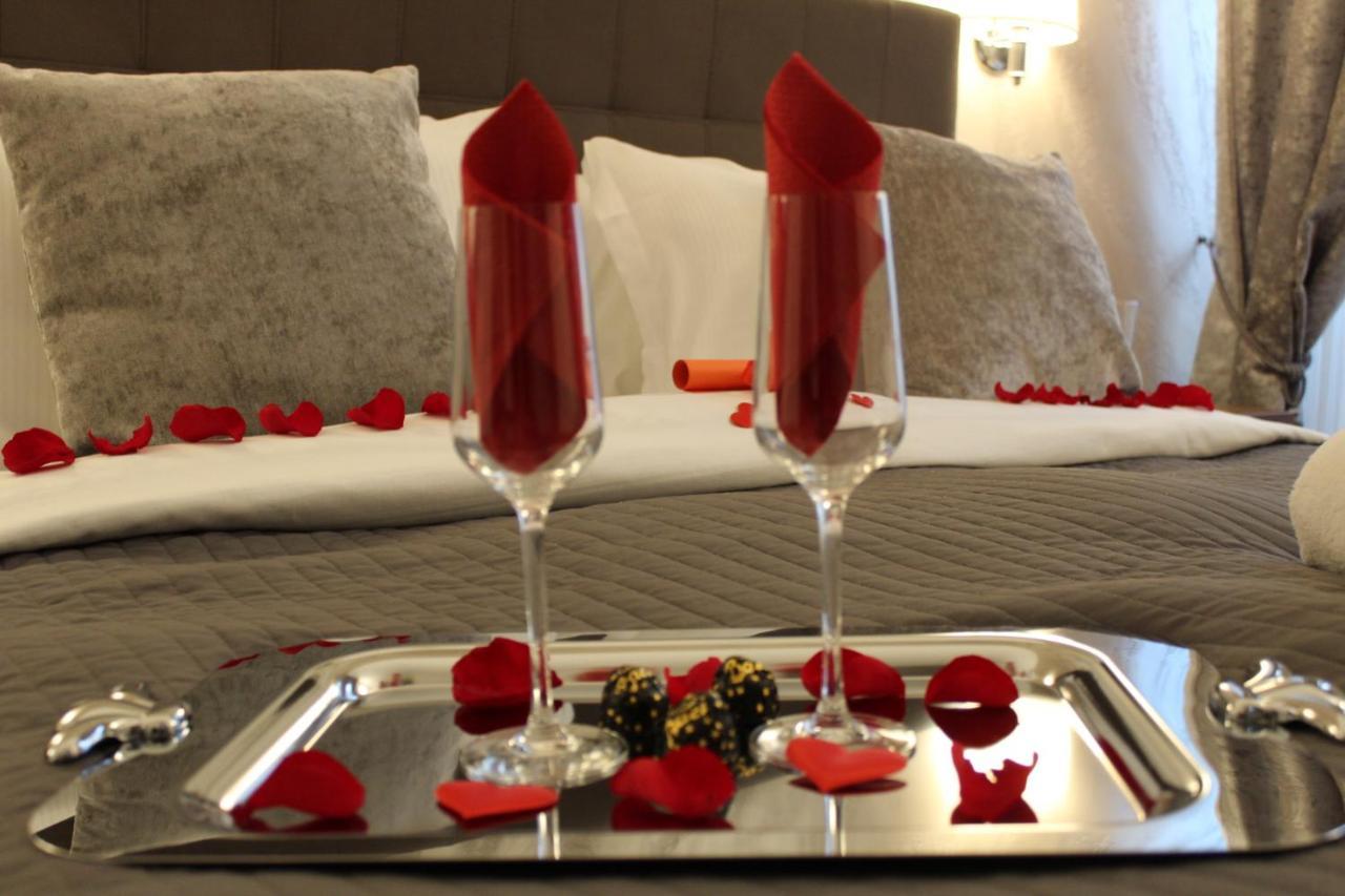 River Luxury Suites Рим Екстериор снимка