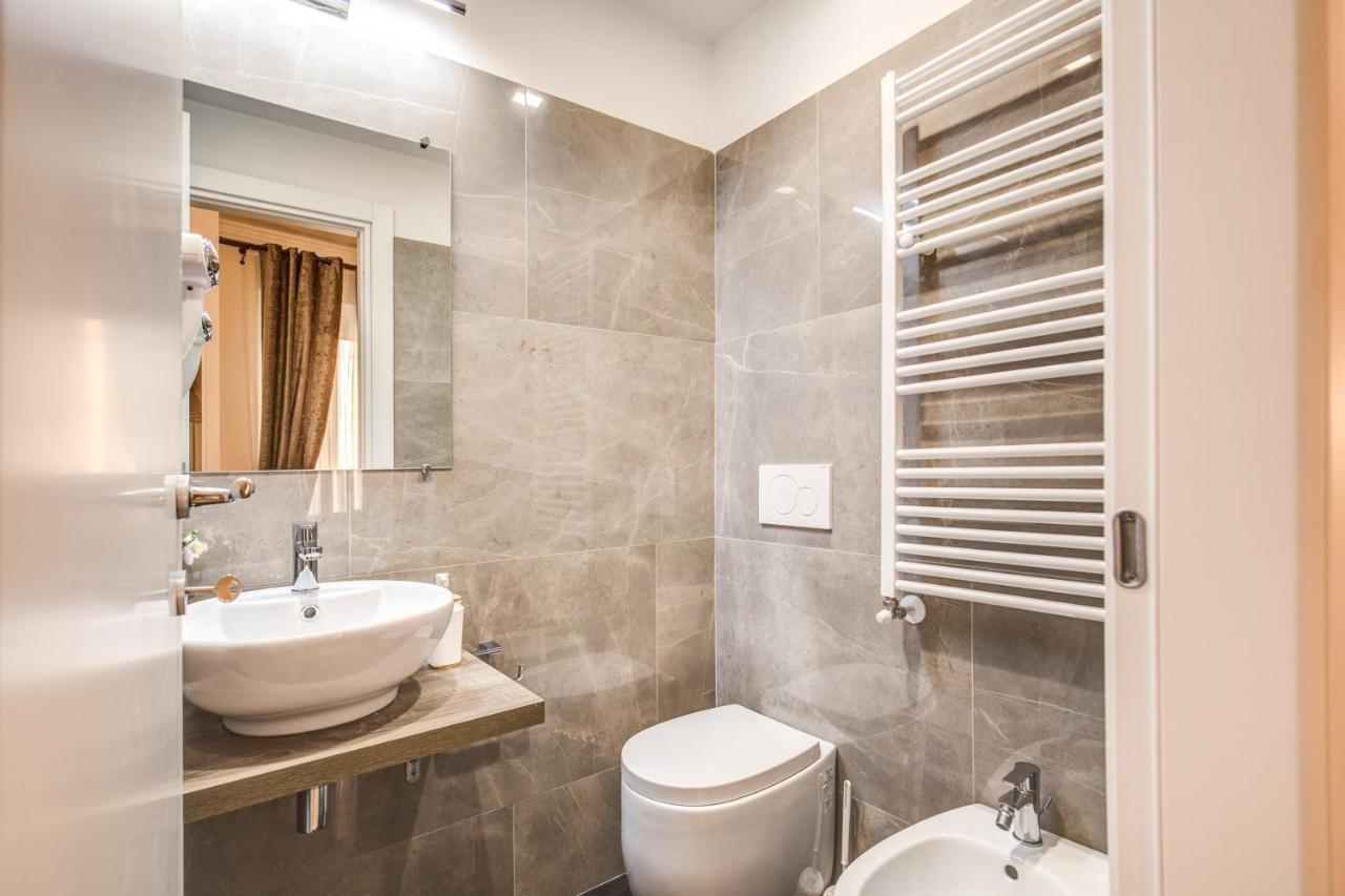 River Luxury Suites Рим Екстериор снимка